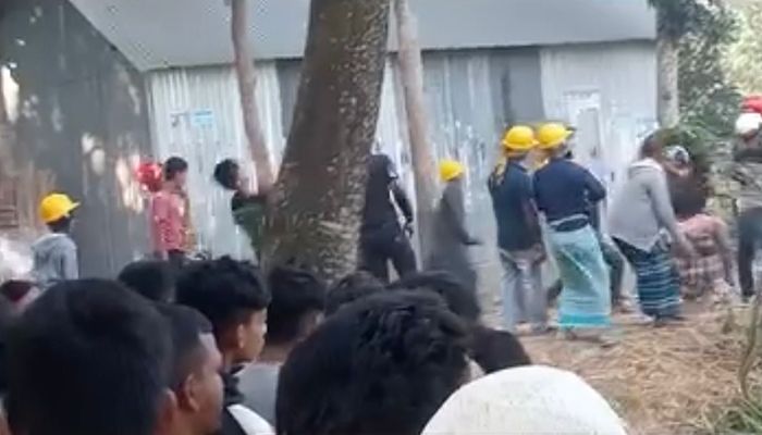 ভাঙ্গায় সাউন্ড বক্স বাজানোকে কেন্দ্র করে দু’পক্ষের সংঘর্ষে আহত ২৫