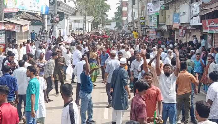 ভোলায় বিএন‌পি ও বি‌জে‌পির সংঘর্ষে আহত ৫০