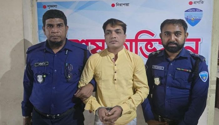 চবিতে সংঘর্ষের ঘটনায় যুবলীগ নেতা হানিফ গ্রেপ্তার