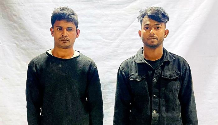 আগ্নেয়াস্ত্রসহ যুবদল ও ছাত্রদলের দুই নেতা গ্রেপ্তার
