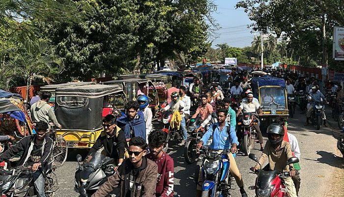 গোপালগঞ্জ-২ আসনে মনোনয়ন পুনর্বিবেচনার দাবিতে শোডাউন