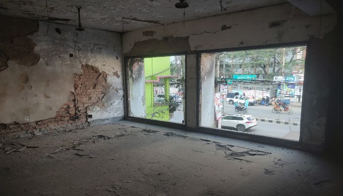 জরাজীর্ণ ভবনে সরকারি কমিউনিটি সেন্টার 