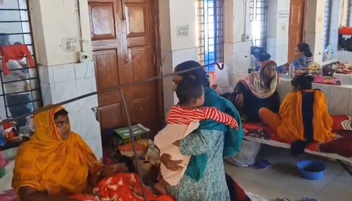 হাসপাতালগুলোতে ঠান্ডাজনিত রোগীর ভিড়