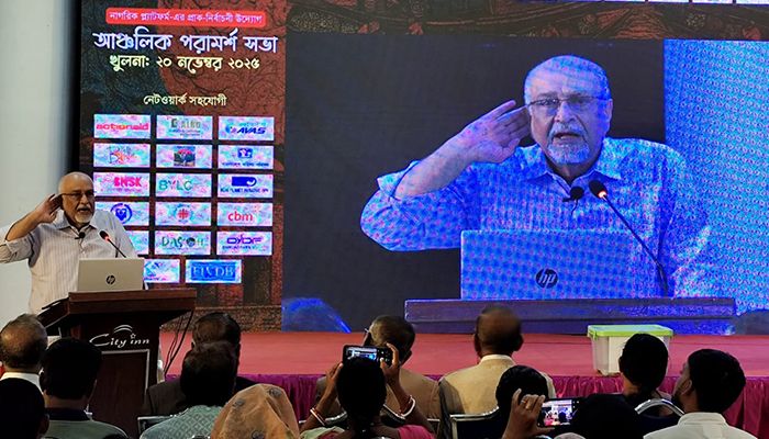 নির্বাচনে আস্থার সংকট দূর করতে বলিষ্ঠ ভূমিকা প্রয়োজন: দেবপ্রিয় ভট্টাচার্য
