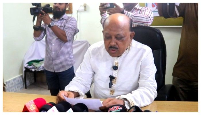 আইনজীবীদের কাছে দুঃখ প্রকাশ করলেন বিএনপির সাবেক এমপি ফরহাদ