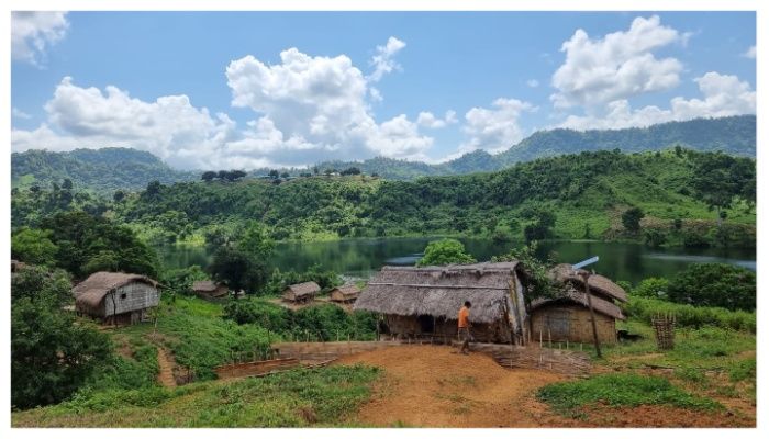 হেমন্তে রাইক্ষং ঝরনার প্রান্তরে