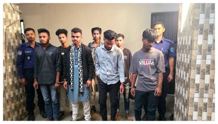  ফেনীতে নাশকতার চেষ্টায় আটক ৯