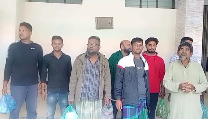 সিরাজদিখানে নিষিদ্ধ ছাত্রলীগ-যুবলীগের মিছিল, গ্রেপ্তার ১০