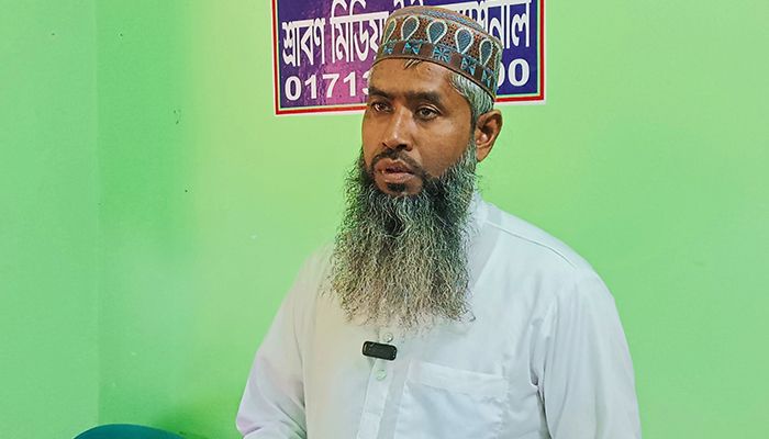 ছেলে হত্যার বিচার চেয়ে পিতার সংবাদ সম্মেলন