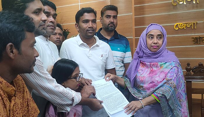 সাবেক ওসির পদোন্নতি বাতিল ও গ্রেপ্তার দাবি