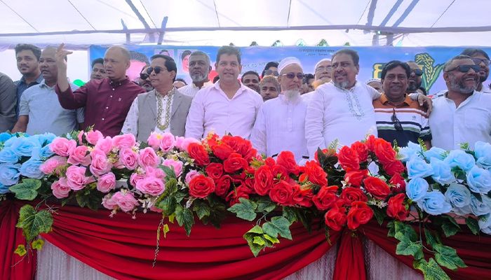 রূপগঞ্জে দিপু ভূঁইয়ার বিনামূল্যে দিনব্যাপী চিকিৎসাসেবা