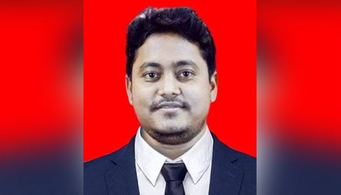 সড়ক দুর্ঘটনায় প্রভাষক গোলাম আজম নিহত