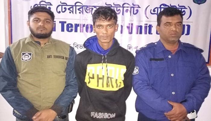 হত্যা মামলার জেল পলাতক আসামি মাসুদ গ্রেপ্তার