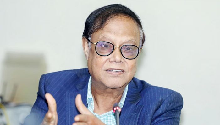 আগামী জুলাই থেকে সব প্রতিষ্ঠানে ক্যাশলেস লেনদেন হবে : গভর্নর