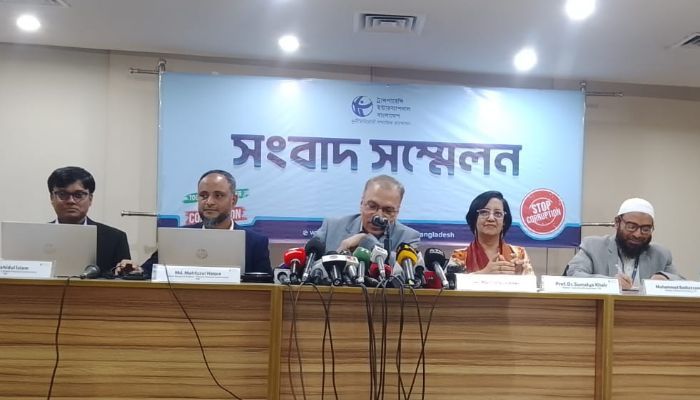 জলবায়ু অর্থায়নে জাতীয় বরাদ্দের ৫৪ শতাংশে দুর্নীতি হয়েছে : টিআইবি