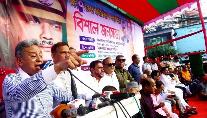 নির্বাচন বিরোধীদের ৭ নভেম্বরের চেতনায় পরাজিত করতে হবে : আমীর খসরু