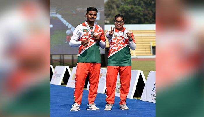 কম্পাউন্ডে বন্যা–হিমুর রৌপ্য, মনির তাম্র- এই নিয়ে বাংলাদেশের ঝুলিতে দুইটি রৌপ্য পদক।