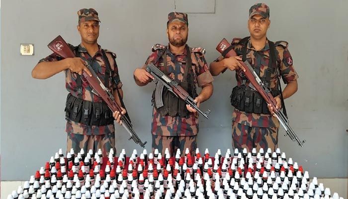 বেনাপোলে ৮ লাখ টাকার আমদানি নিষিদ্ধ হোমিও ওষুধ জব্দ
