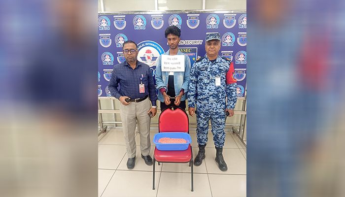 শাহজালালে ইয়াবার চালান জব্দ, যাত্রী আটক