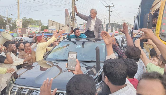 বোয়ালমারীতে বিএনপির নবগঠিত কমিটি বাতিলের দাবিতে বিক্ষোভ