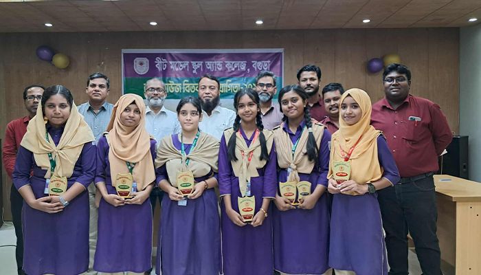 আন্তঃহাউস বিতর্কে শহীদুল্লাহ হাউস চ্যাম্পিয়ন