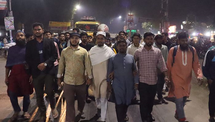 আওয়ামী সন্ত্রাসী কর্মকান্ডের প্রতিবাদে বেরোবি বিক্ষোভ মিছিল
