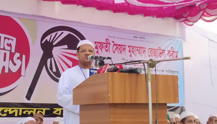 পুরান বউ নতুন শাড়িতে প্রদর্শনের প্রয়োজন নেই : সৈয়দ রেজাউল করিম