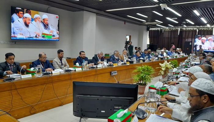 সুষ্ঠু নির্বাচন আয়োজনে দলগুলোর সহযোগিতা চাইলেন সিইসি