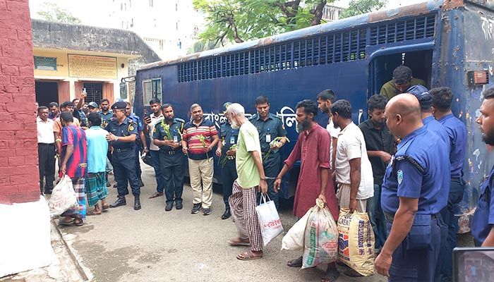 ফেনীতে চালু হলো দ্বিতীয় কারাগার, ১৮০ বন্দিকে স্থানান্তর