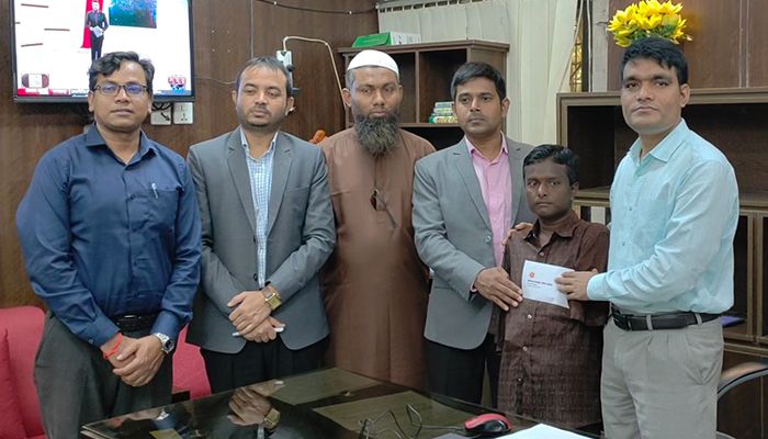 বদলে গেল পঙ্গু রুবেলের জীবন