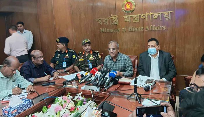 ১৩ নভেম্বর ঘিরে আশঙ্কার কারণ নেই : স্বরাষ্ট্র উপদেষ্টা