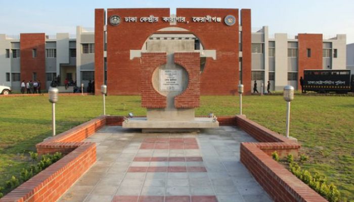 কারাগারকে বাণিজ্যিকেন্দ্র বানিয়েছে সিন্ডিকেট