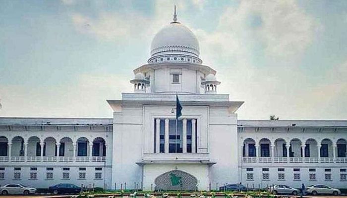 জেলা জজ পদে পদোন্নতি পাচ্ছেন তিন শতাধিক বিচারক