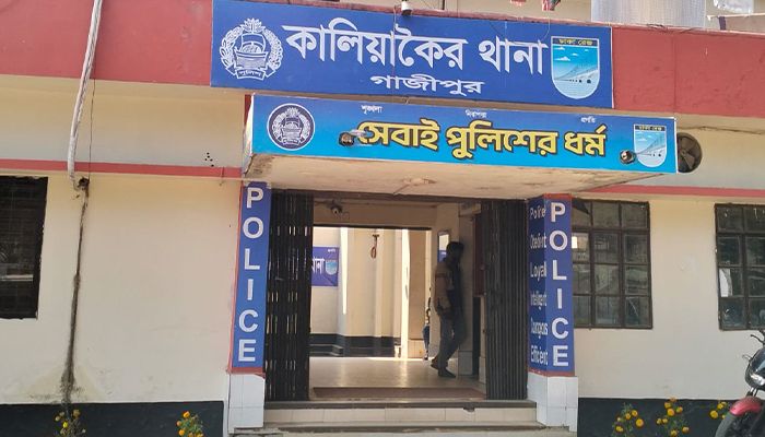 নারী শিক্ষার্থীকে ধর্ষণের অভিযোগে অধ্যক্ষ গ্রেপ্তার