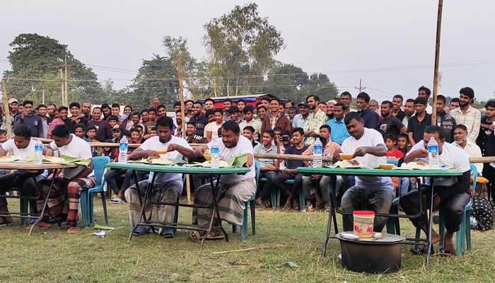 ঘোড়াঘাটে ভিন্নধর্মী খাদক প্রতিযোগিতা