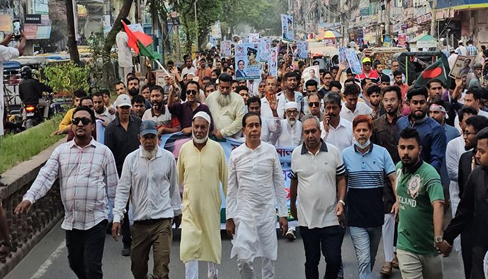 নারায়ণগঞ্জে বিএনপির প্রার্থী মাসুদুজ্জামানের শোডাউন