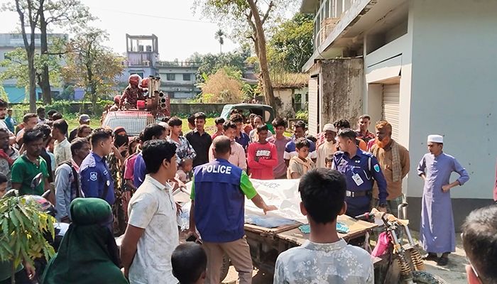 প্রাণিসম্পদ কার্যালয়ের গাছে ঝুলছিল রিকশাচালকের মরদেহ