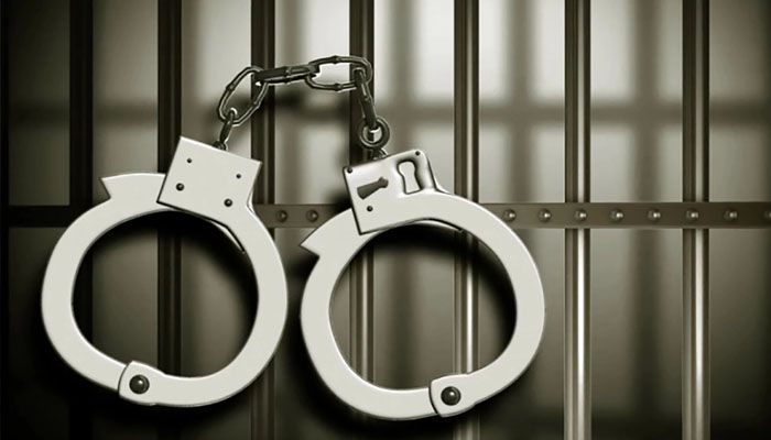 সারাদেশে পুলিশের অভিযানে ১ হাজার ৮৩ জন গ্রেপ্তার