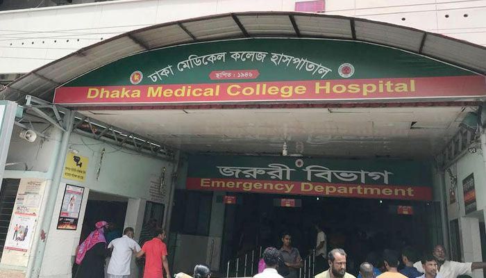 যাত্রাবাড়ীতে রাস্তা পারাপারের সময় বাসের ধাক্কায় বৃদ্ধা নিহত