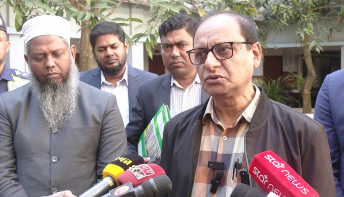 ১ জানুয়ারিতেই শিক্ষার্থীদের হাতে পৌঁছাবে নতুন বই: উপদেষ্টা বিধান রঞ্জন