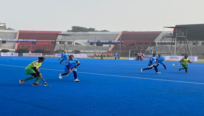 অপরাজেয় আলো নারী হকি
