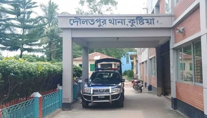 দৌলতপুরে চায়ের দোকানে কৃষককে গুলি করে হত্যা, আহত ২