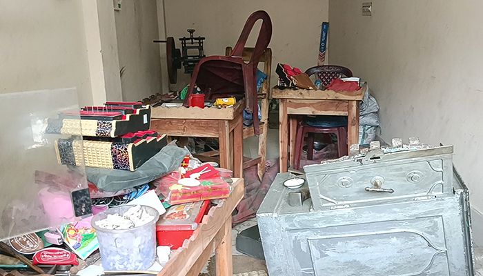 একরাতে পাঁচটি স্বর্ণের দোকানে ডাকাতি