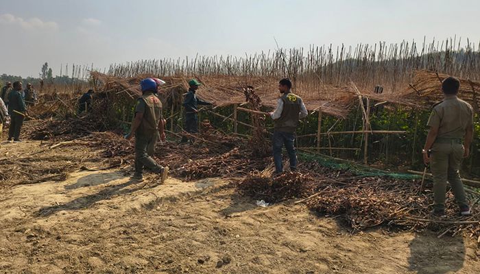 রামুতে সংরক্ষিত বনভূমির জমি দখলমুক্ত