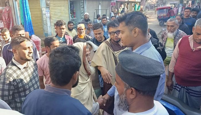 যাকে ইচ্ছা তাকে ভোট দিন, তবে বিশৃঙ্খলা নয়: হাসনাত