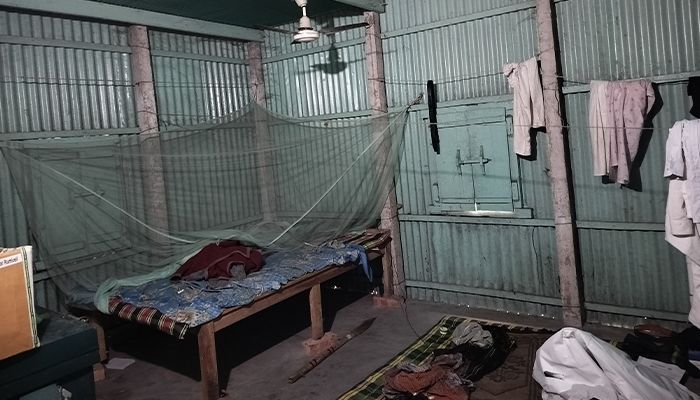ফার্মাসিউটিক্যালসের কর্মীর ভাড়াবাসা থেকে ঝুলন্ত মরদেহ উদ্ধার