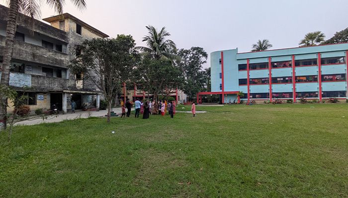 দৃষ্টি হারিয়েও দিগন্ত জয়