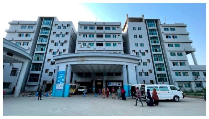 স্বাস্থ্যসেবা নিতে এসে রোগীরা আরও অসুস্থ হচ্ছেন