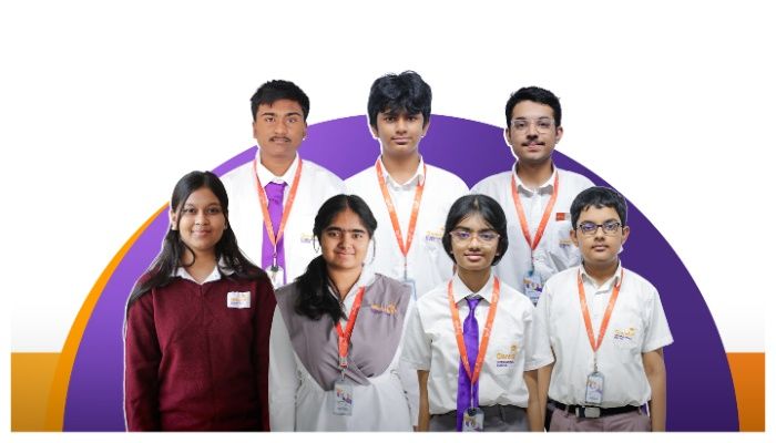পদক জয়ে শিক্ষার্থীদের চমক