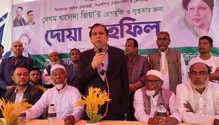 বাবার হত্যাকারীদের রক্ষা করেছেন শেখ হাসিনা : ড. রেজা কিবরিয়া 
